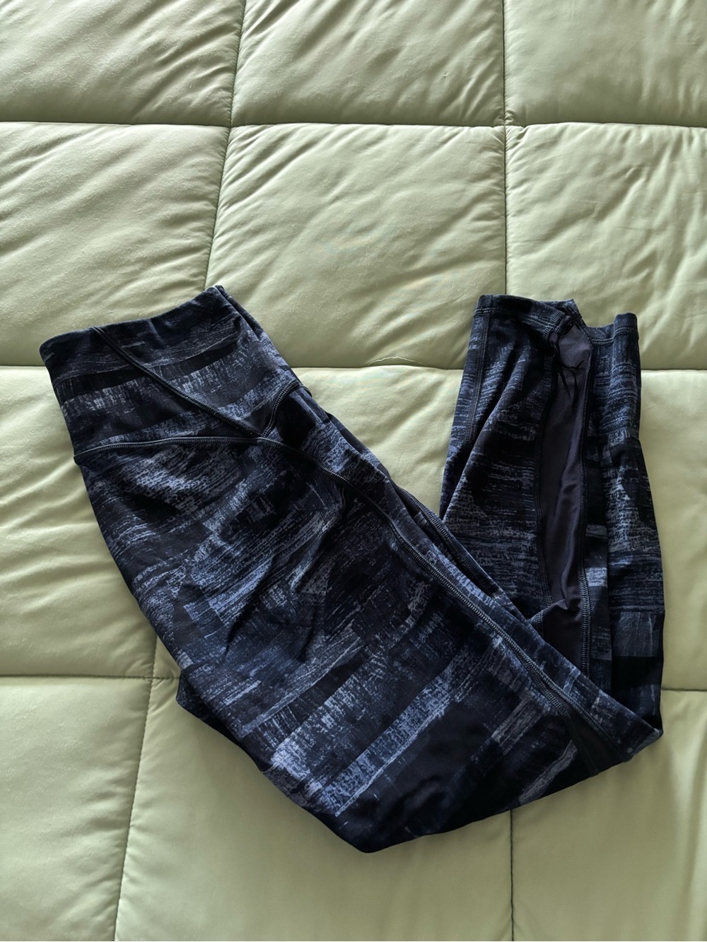 lululemon athletica Black and Gray Patterned Leggings